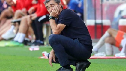 九游体育APP-别迷信“职业”人士，点球被他们玩成了奇葩…