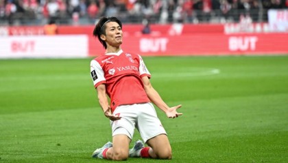 九游体育下载-土媒：特拉布宗体育有意同时引进两名日本国脚前田大然和中村敬斗