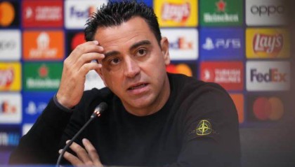 九游体育下载-哈维：红牌改变了比赛，裁判表现灾难级