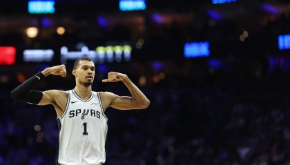 九游体育APP-文班：我想要夺得MVP和DPOY 所以我会照顾好身体&amp;全力以赴冲击